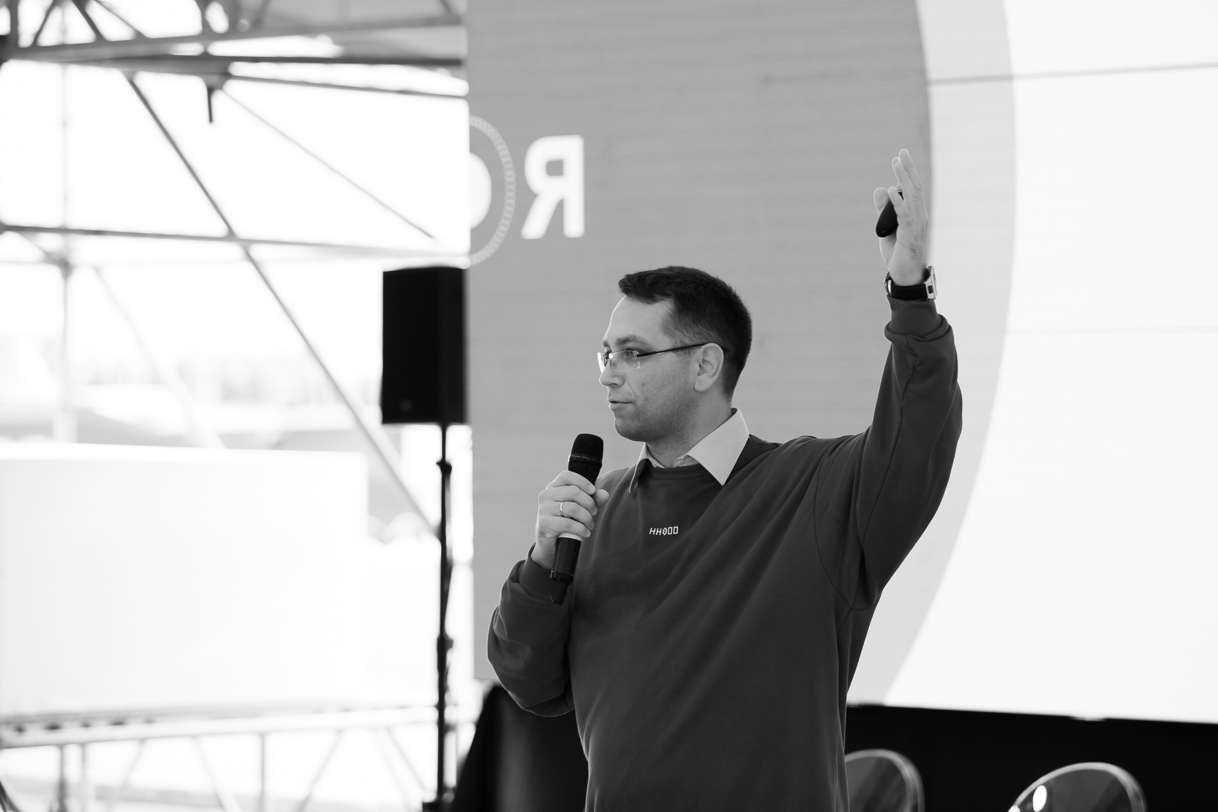 Антон Зюзин